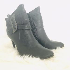 New Leather Buckle Studded Bootie